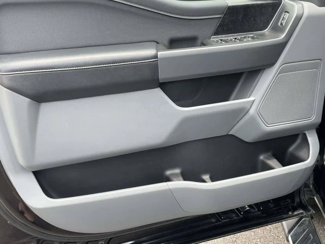 Used 2021 Agate Black Metallic Ford XLT image 38