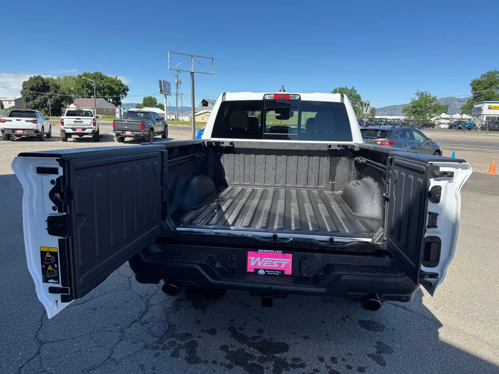 New 2026 Bright White Clear-Coat Exterior Paint RAM Rebel image 10