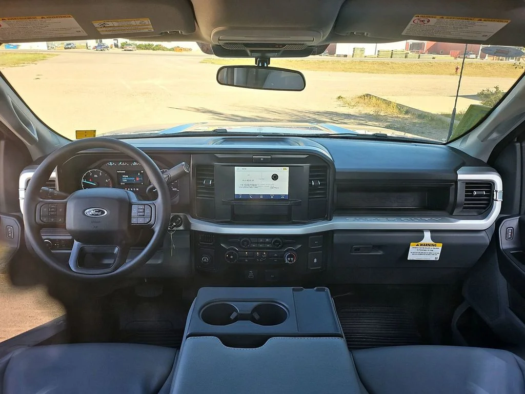 2025 Ford F-350 Super Duty XL - Photo 42