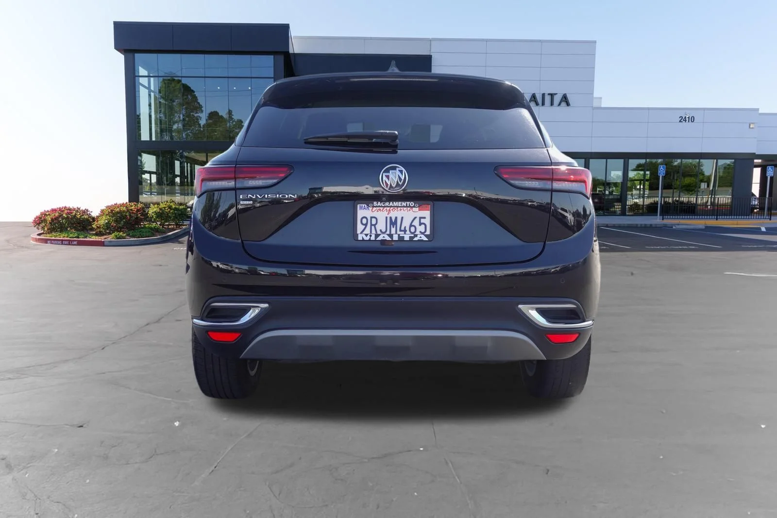 Used 2023 Ebony Twilight Metallic Buick Preferred image 4