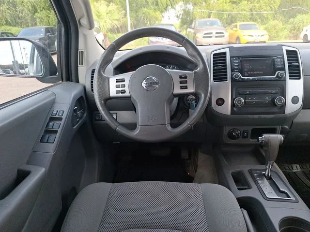 Used 2016 Gray Nissan SV image 13