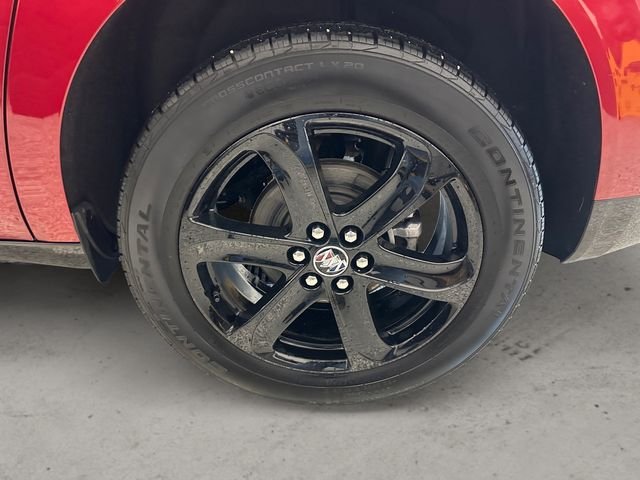 Used 2023 Red Buick Essence image 14
