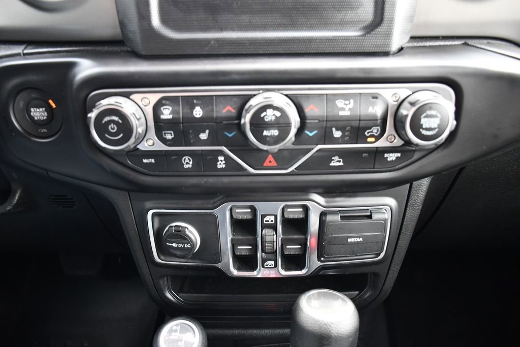 Used 2021 Red Jeep Unlimited Sport S image 19