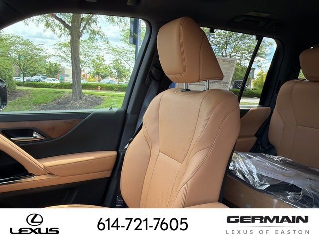 New 2026 Eminent White Pearl Lexus LX 700h LUXURY image 20