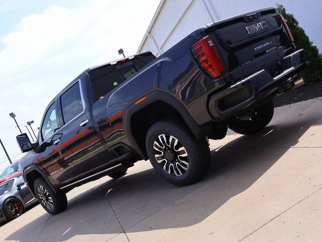 New 2026 Titanium Rush Metallic GMC Denali Ultimate image 4