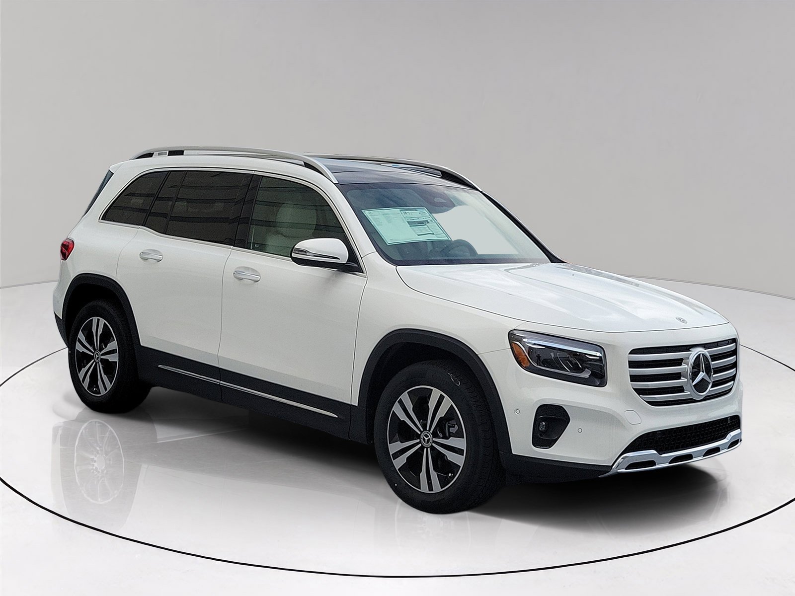 New 2026 Polar White Mercedes-Benz GLB 250 image 1