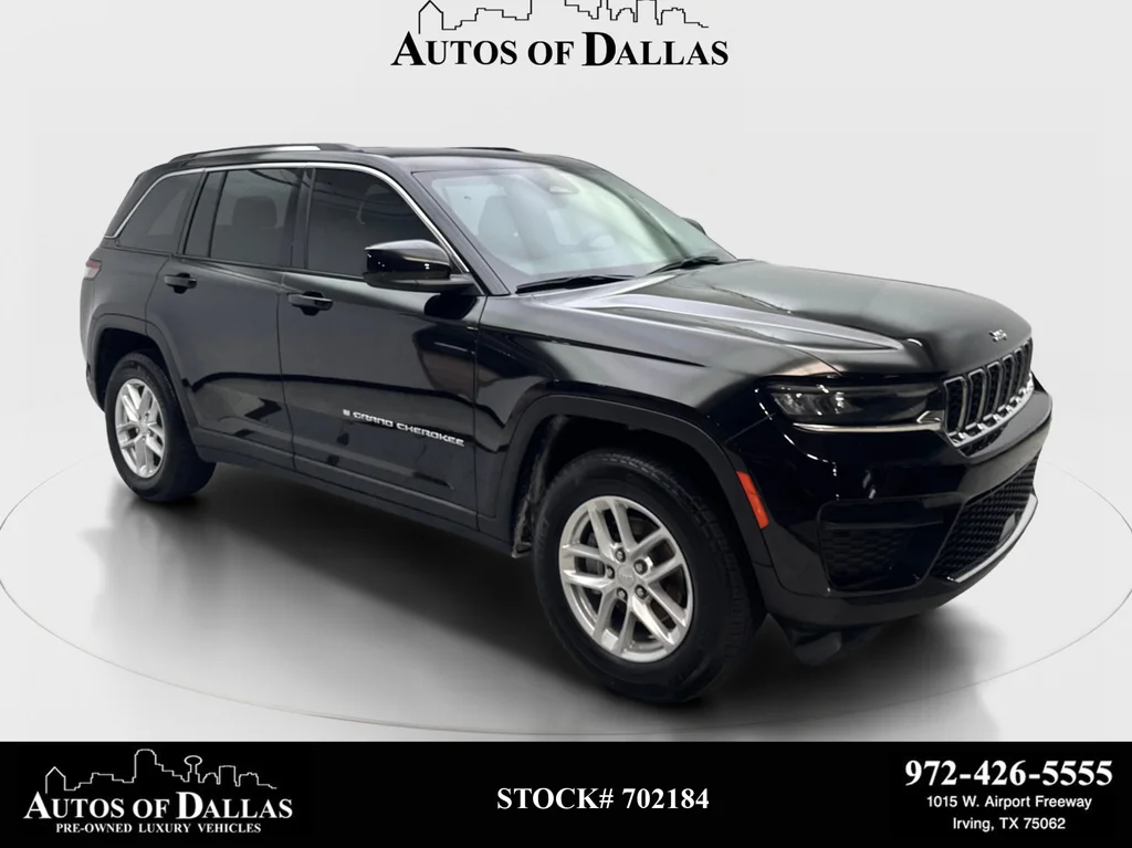 Used 2024 Black Jeep Laredo image 1
