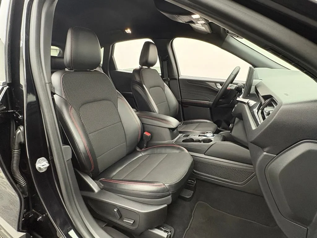 Used 2023 Black Ford ST-Line Select image 33