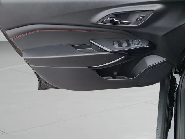 New 2026 Mosaic Black Metallic Chevrolet 2RS image 17