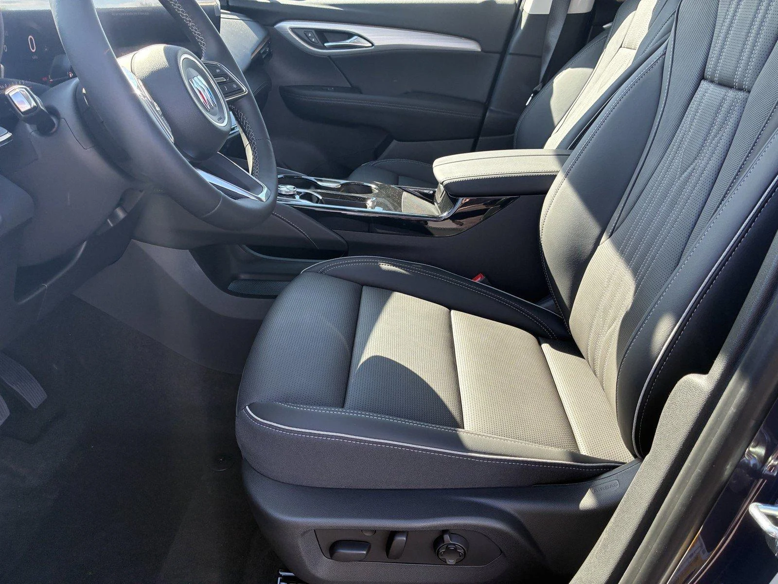 2026 Buick Envision Avenir - Photo 18