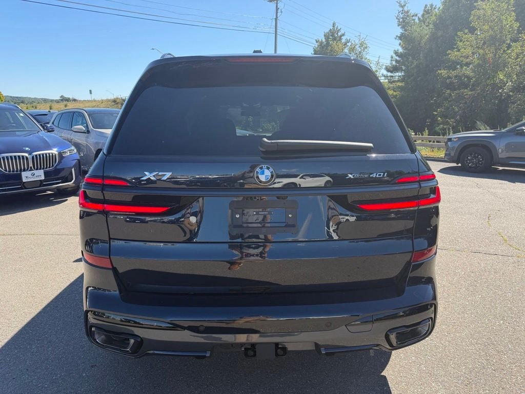 New 2027 Carbon Black Metallic BMW xDrive40i image 4