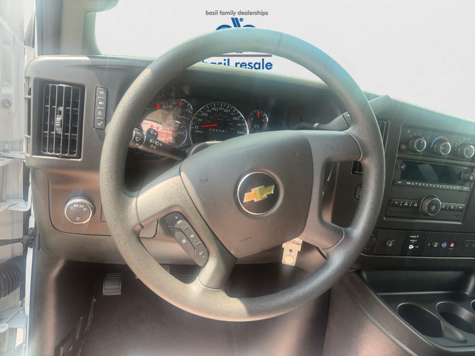 Used 2025 Summit White Chevrolet LT image 14