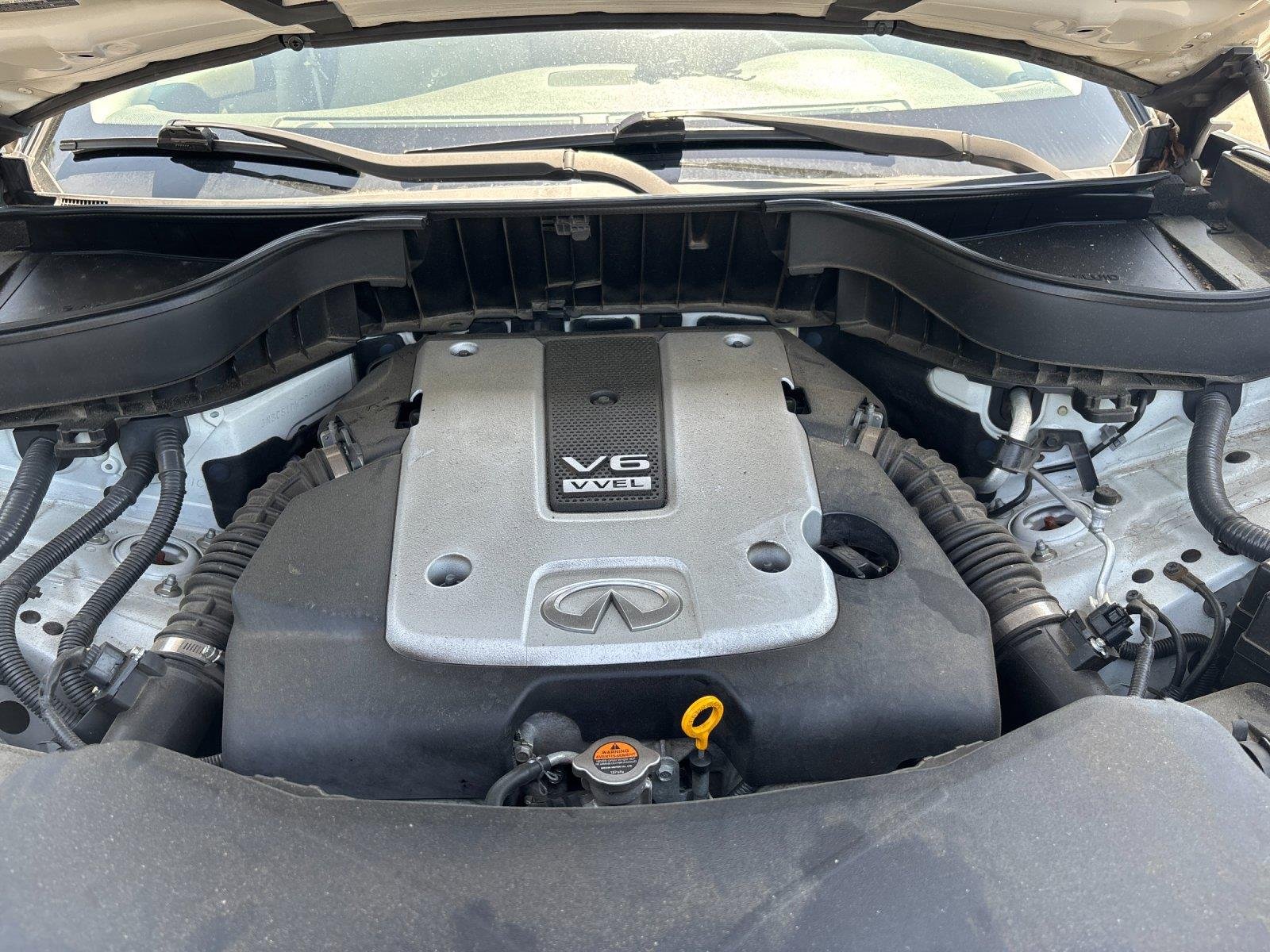 Used 2013 Moonlight White INFINITI Base image 9