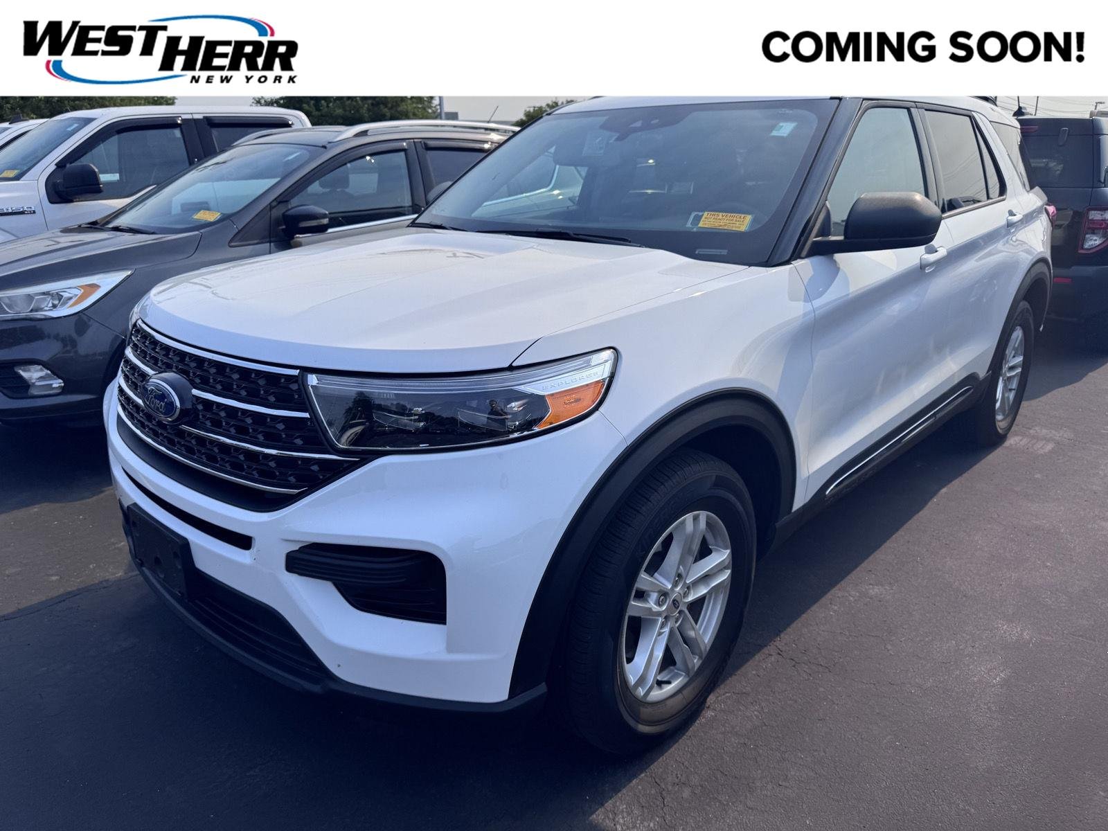 Used 2021 Oxford White Ford XLT image 1