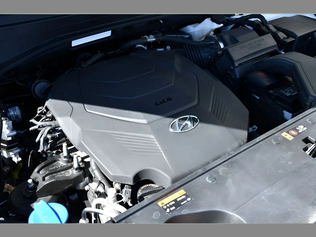 Used 2020 Hyper White Hyundai Limited image 25