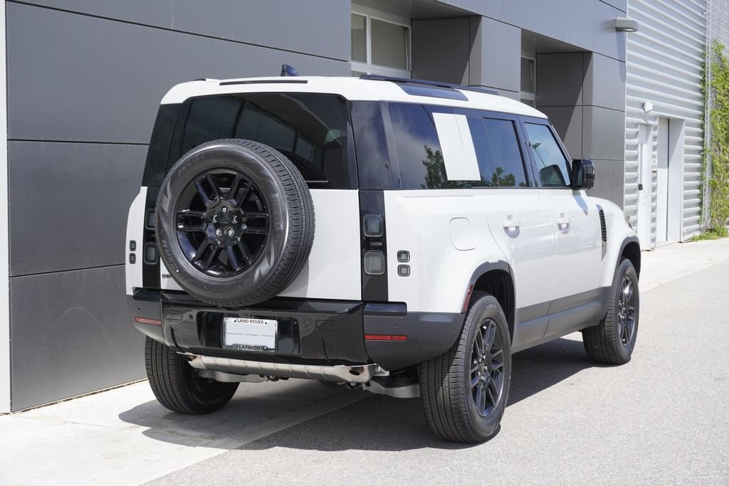 New 2026 Borasco Grey Land Rover S image 2