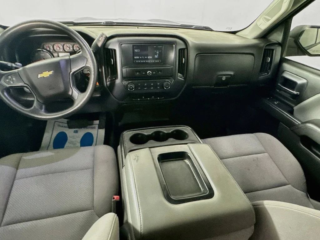 Used 2018 Black Chevrolet Custom image 24