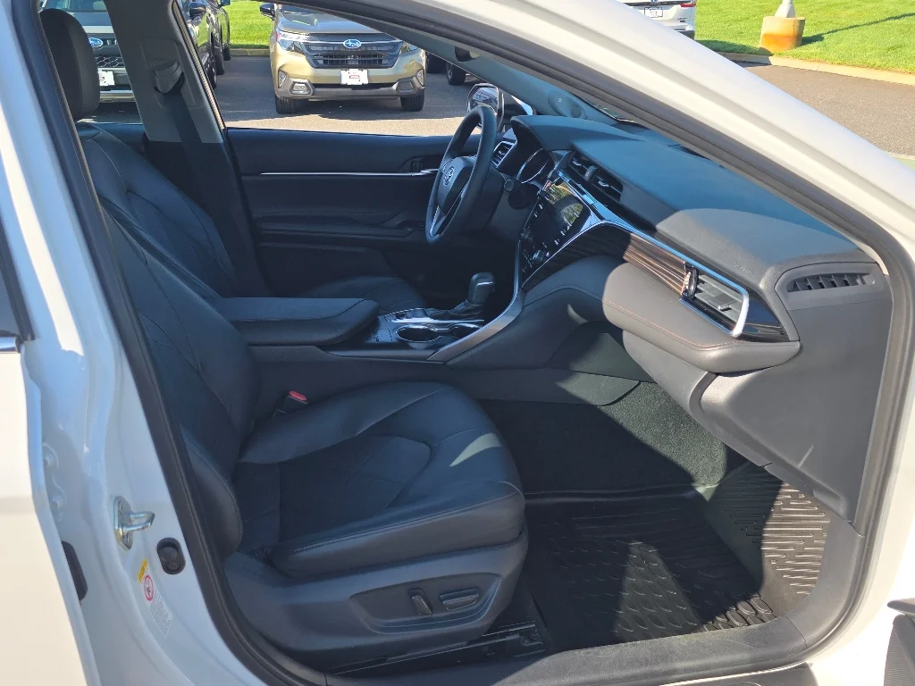 2018 Toyota Camry XLE - Photo 22