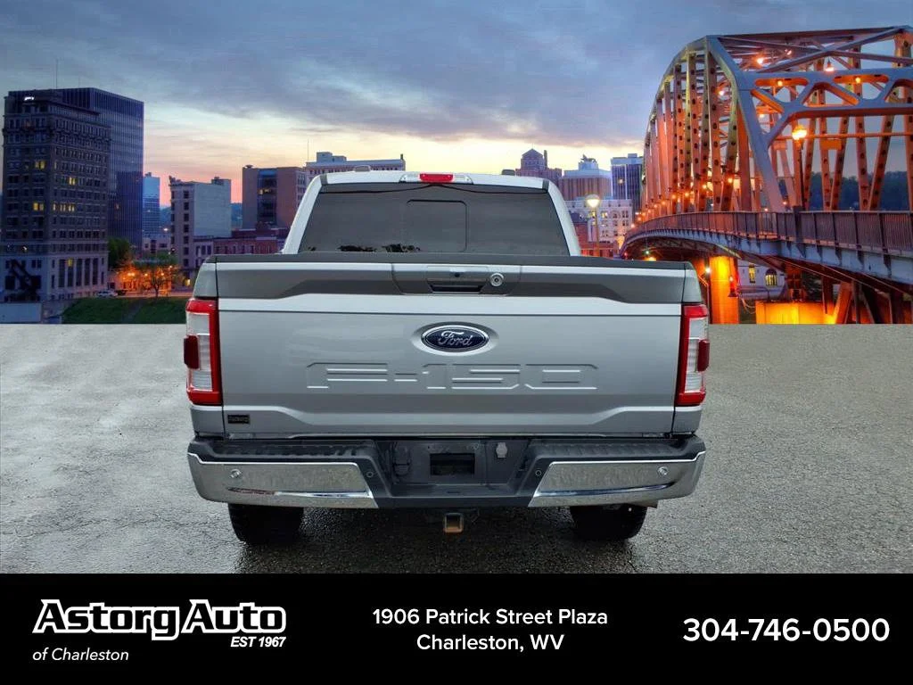 Used 2023 Iconic Silver Metallic Ford LARIAT image 4