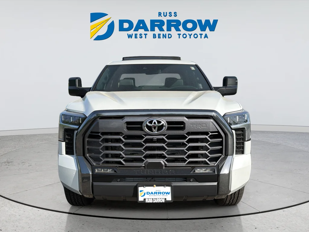 New 2026 Wind Chill Pearl <sup>1</sup> Toyota  Platinum image 8