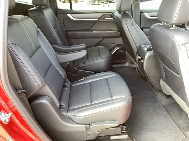 2026 GMC Acadia Elevation - Photo 17