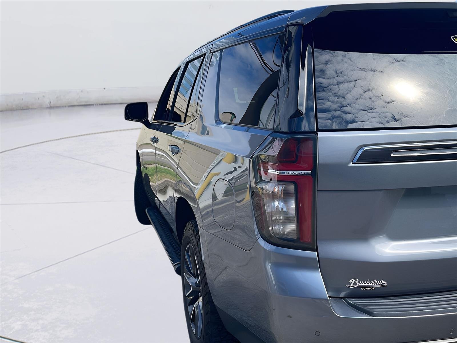 2022 Chevrolet Tahoe photo 5 of 8