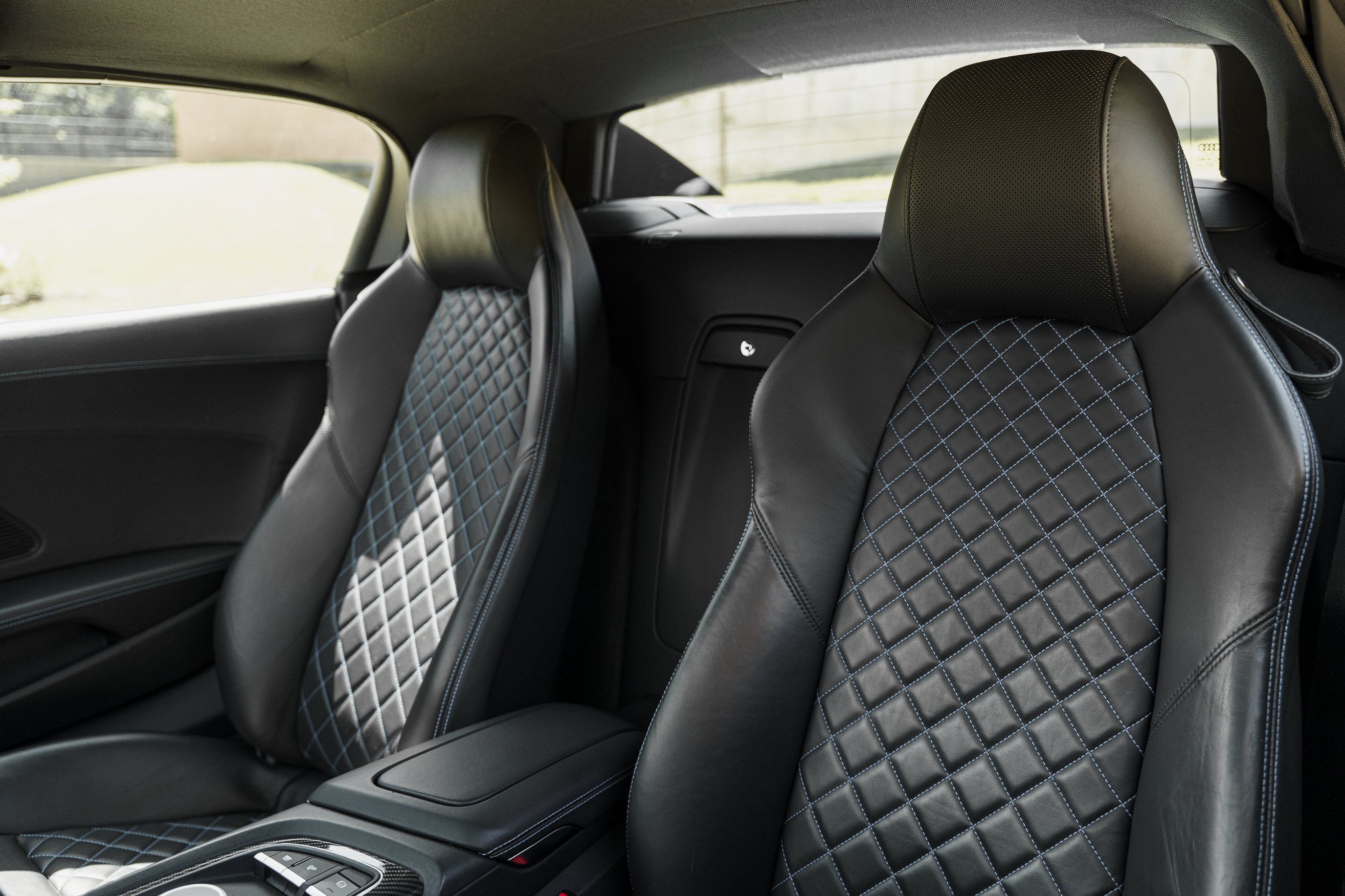 Used 2020 Ascari Blue Metallic Audi V10 performance image 22