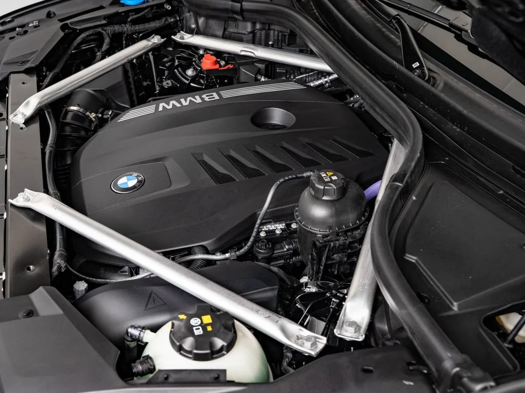 New 2026 Black Sapphire Metallic BMW xDrive40i image 49
