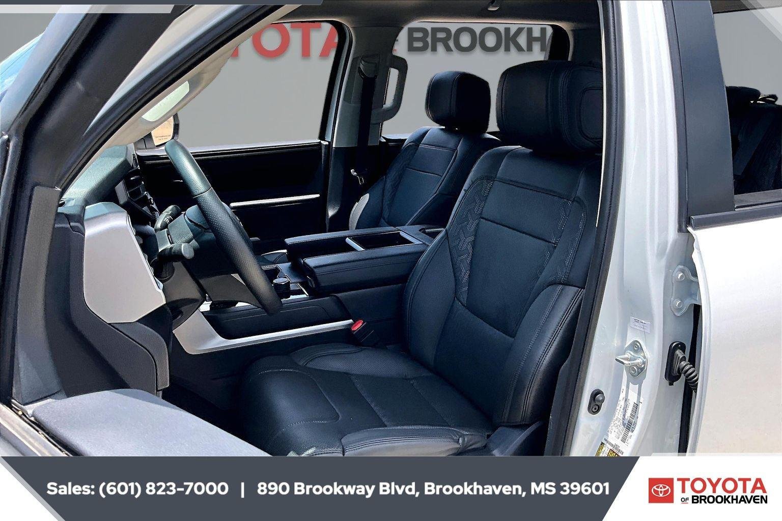 2024 Toyota Tundra SR5 - Photo 18