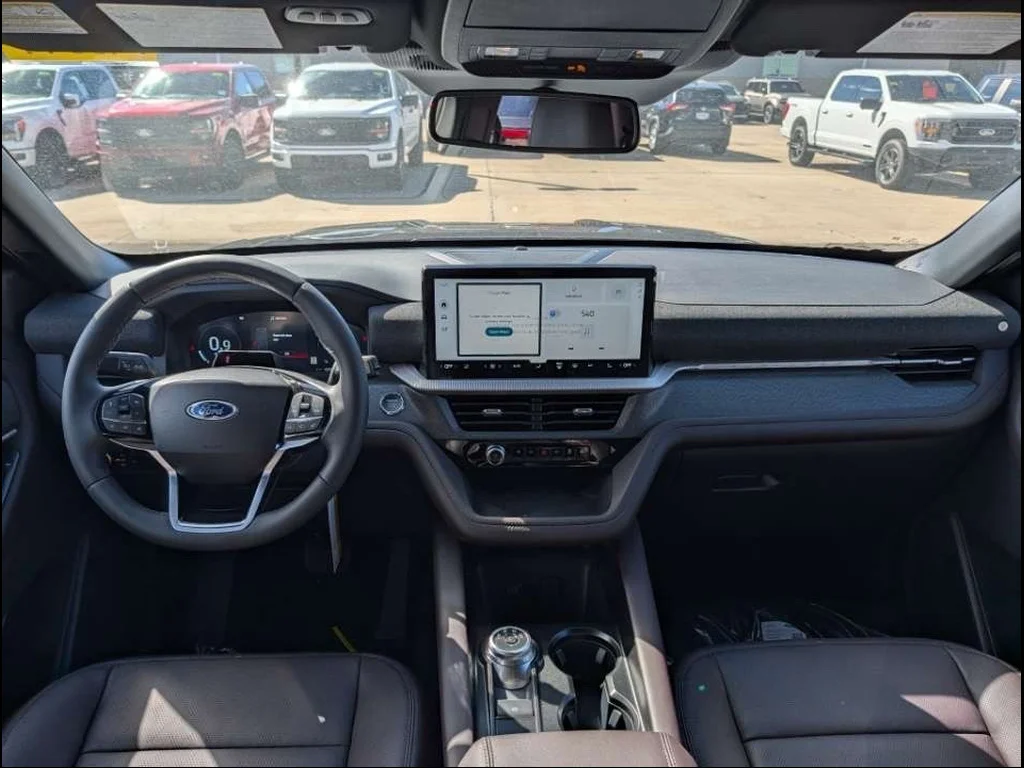 New 2027 Agate Black Metallic Ford Platinum™ image 5