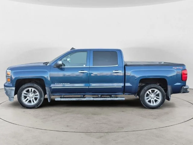 Used 2015 Deep Ocean Blue Chevrolet LTZ image 8