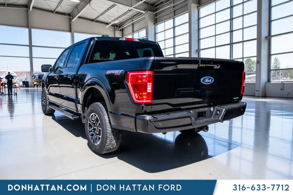 Used 2023 Black Ford XLT image 30