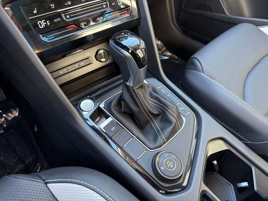 2026 Volkswagen Taos SEL - Photo 16
