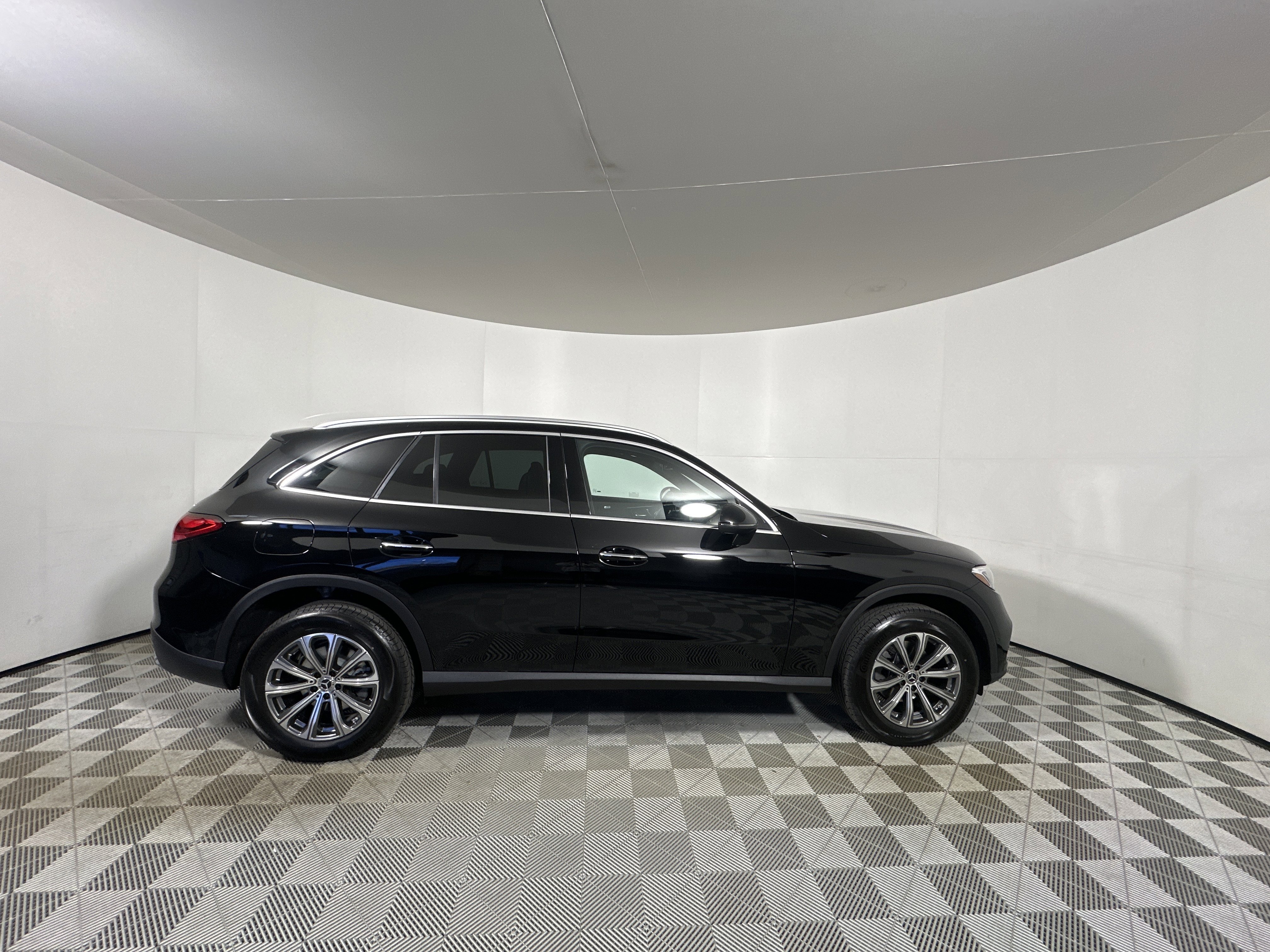 Certified Used 2026 Black Mercedes-Benz GLC 300 image 8