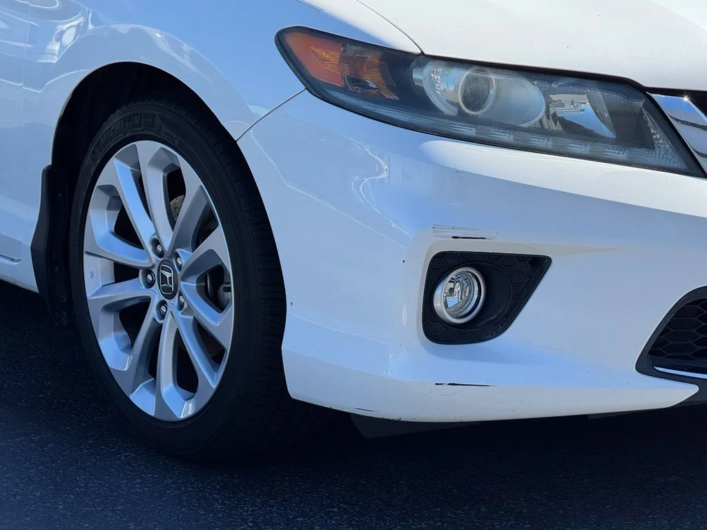 Used 2017  Acura Premium Package image 4