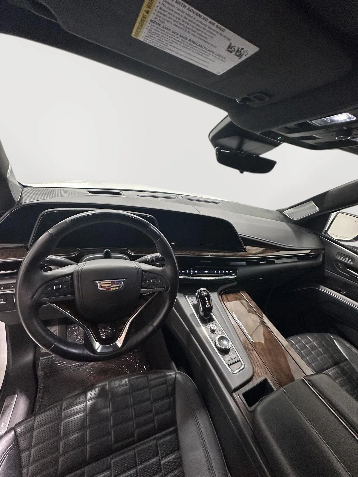 Used 2023 Crystal White Tricoat Cadillac Sport Platinum image 10