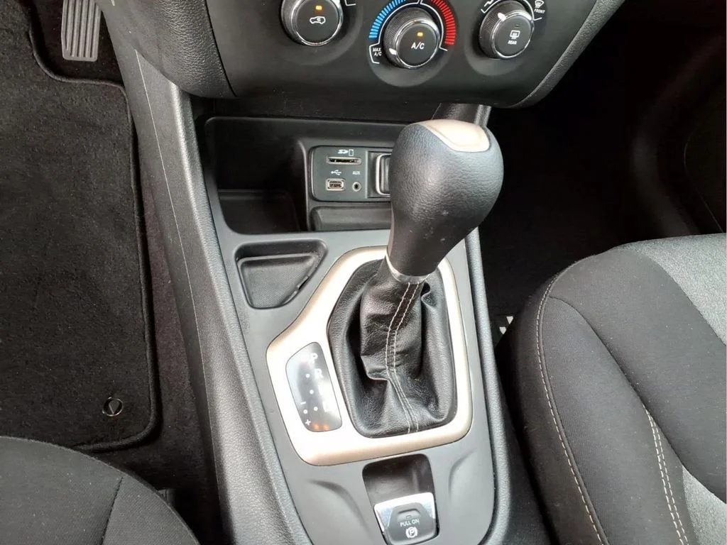 Used 2017 Red Jeep Sport image 28