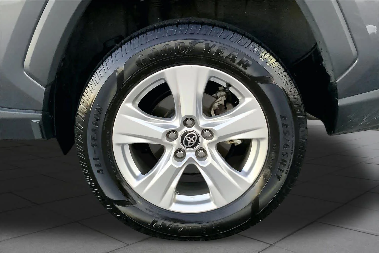 Used 2021 Magnetic Gray Metallic Toyota XLE image 10