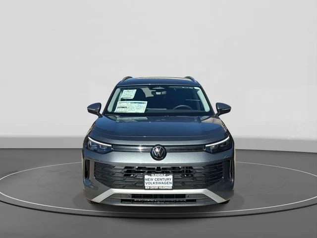 2026 Volkswagen Tiguan photo 2