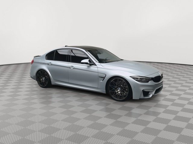 Used 2018  BMW CS image 38