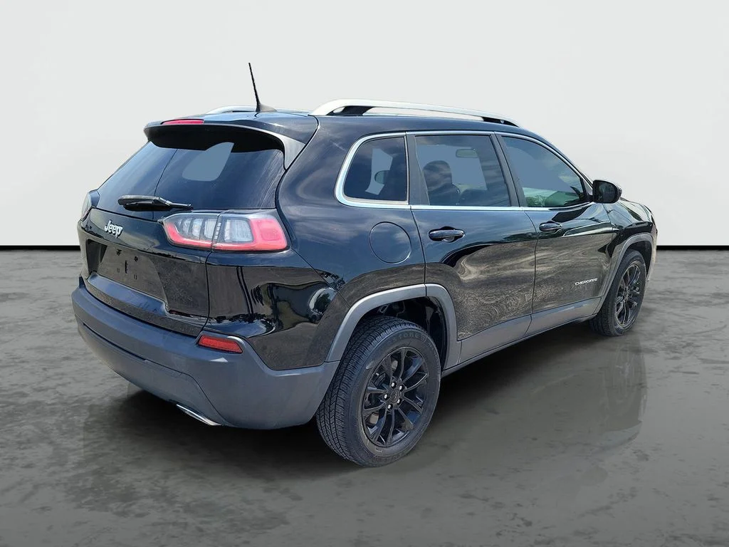 Used 2019 Jeep Cherokee Latitude with VIN 1C4PJLCX6KD145416 for sale in Live Oak, FL