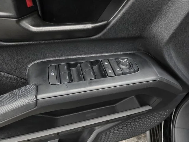 2026 Toyota Tacoma SR5 - Photo 22
