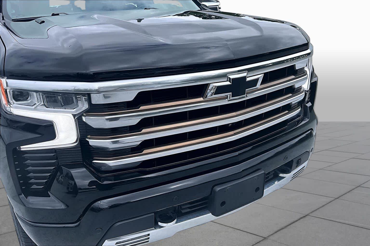 Used 2022 Black Chevrolet High Country image 29