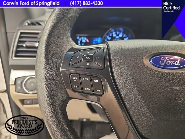 Used 2019 White Platinum Clearcoat Metallic Ford XLT image 35