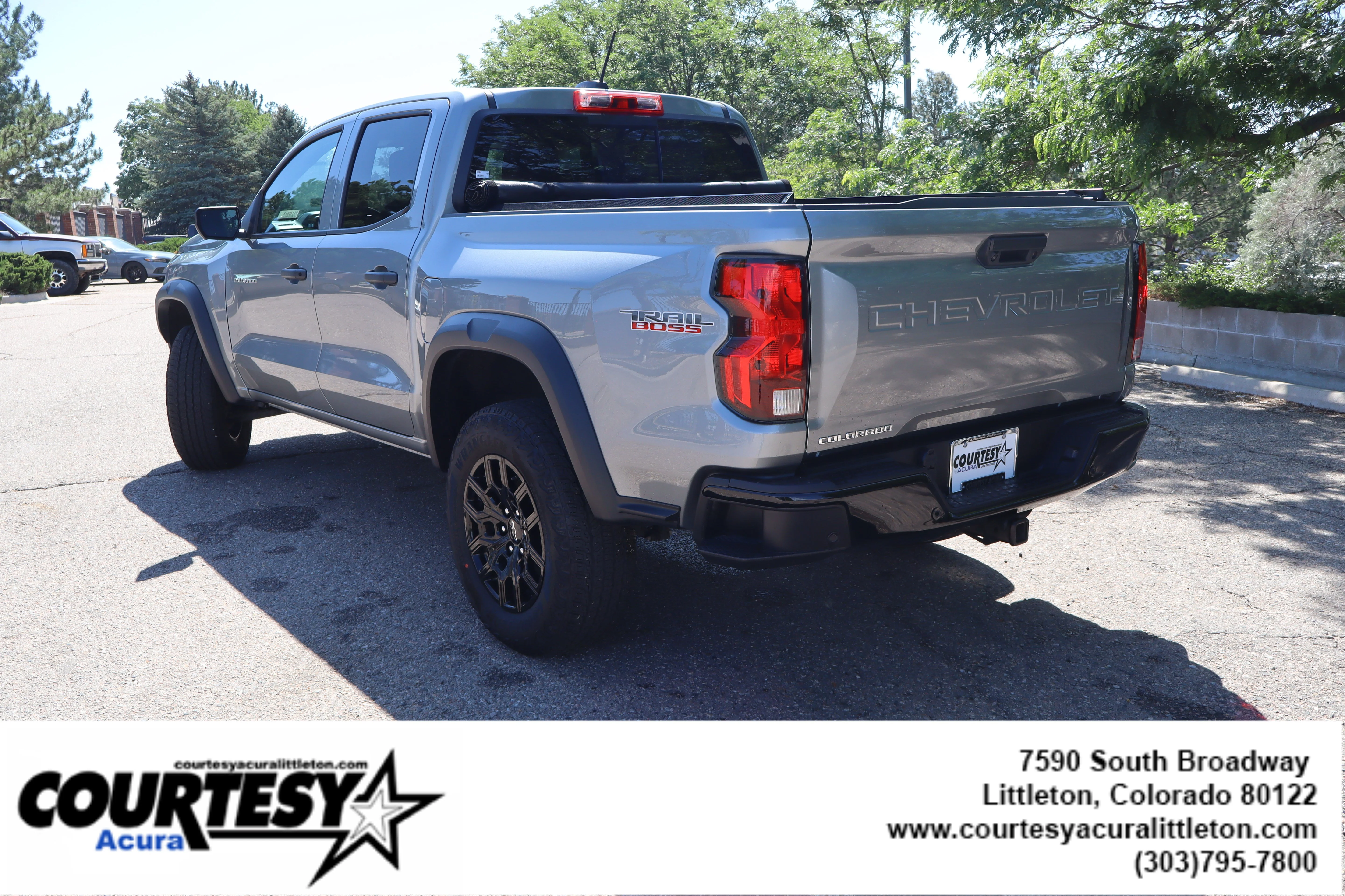 Used 2024 Sterling Gray Metallic Chevrolet 4WD Trail Boss image 4