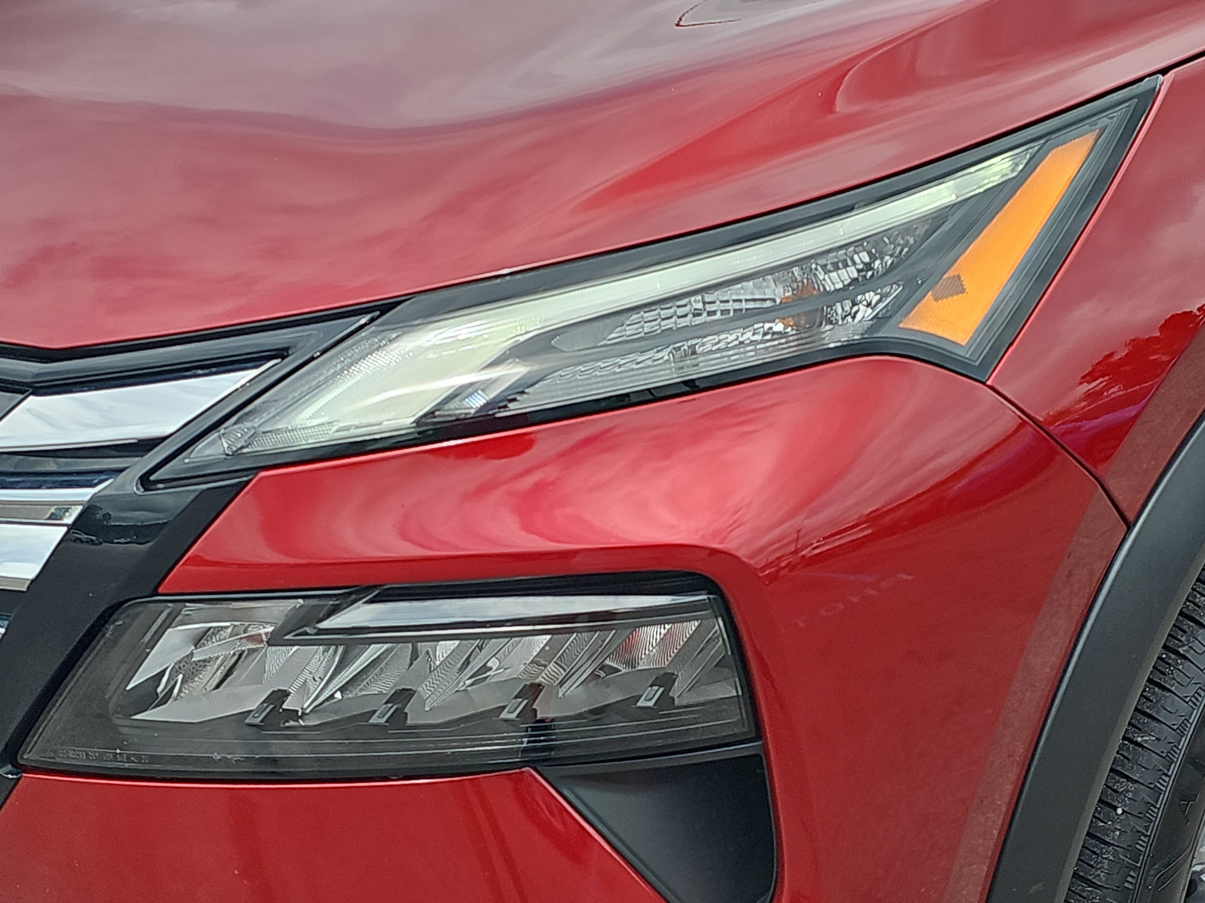 Used 2025 Scarlet Ember Tintcoat Nissan S image 26