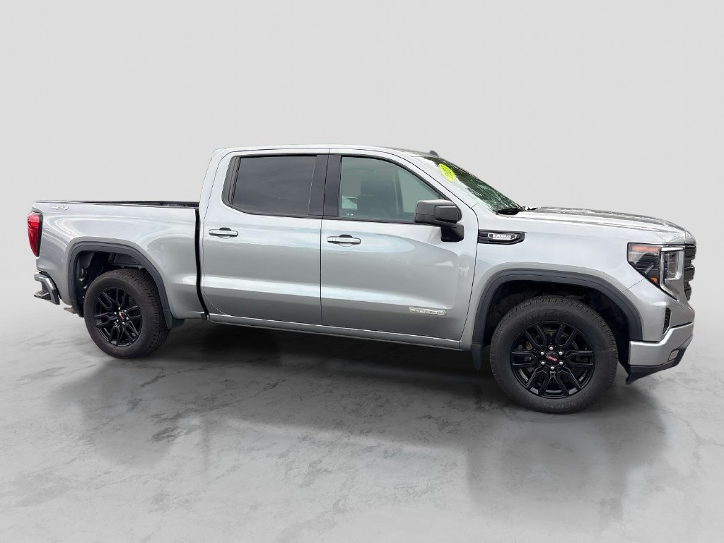 Used 2023 Silver GMC Elevation image 6