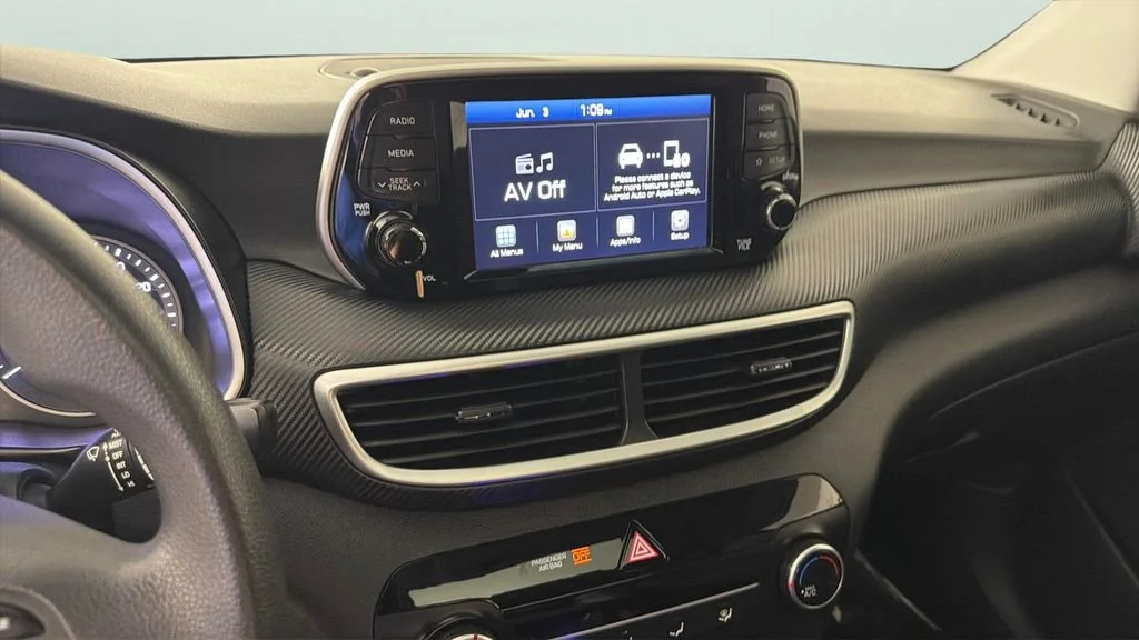Used 2019 Blue Hyundai SE image 22