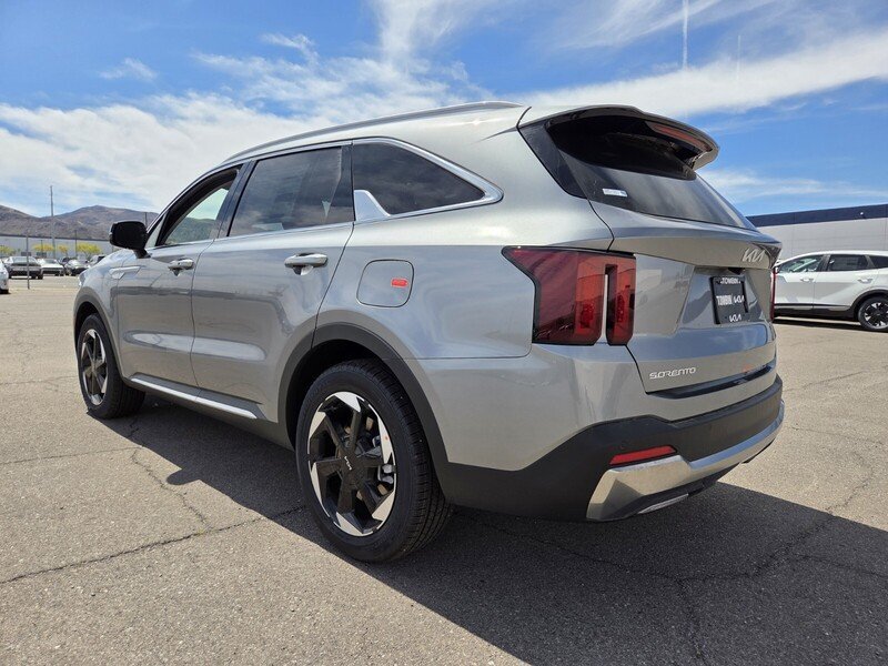 New 2026 Steel Gray Kia EX image 4