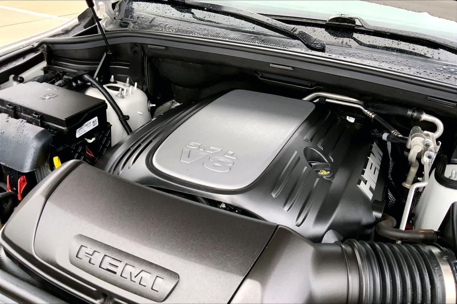 Used 2022 White Knuckle Clearcoat Dodge R/T Plus image 33